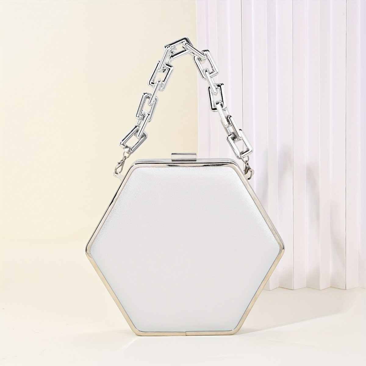 Elegant Hexagonal Clutch Bag with a Large Chain, Perfect for Evening Events, Parties, And Weddings.