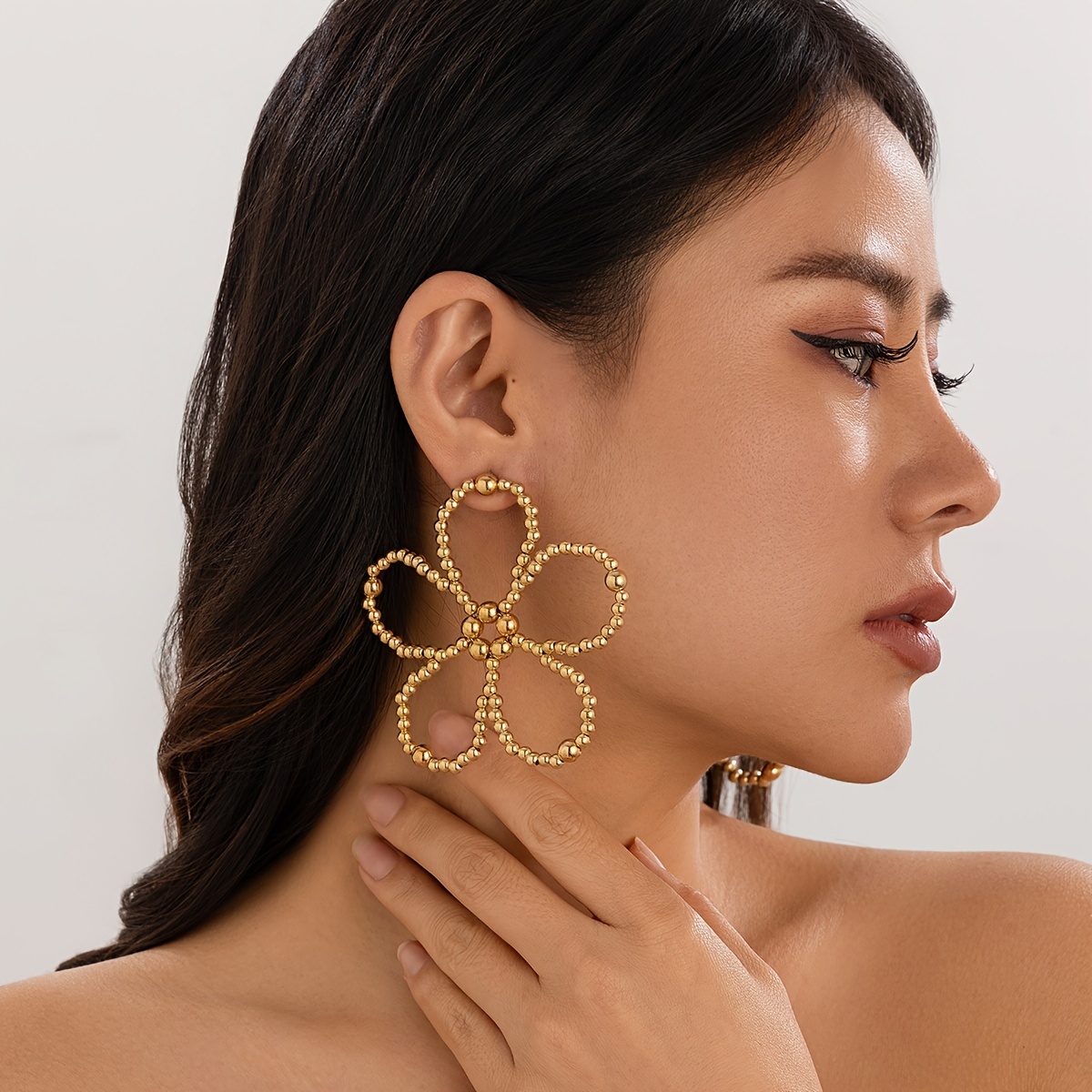 

Vintage Handmade Beaded Woven Simple Flower Earrings Jewelry For Women
