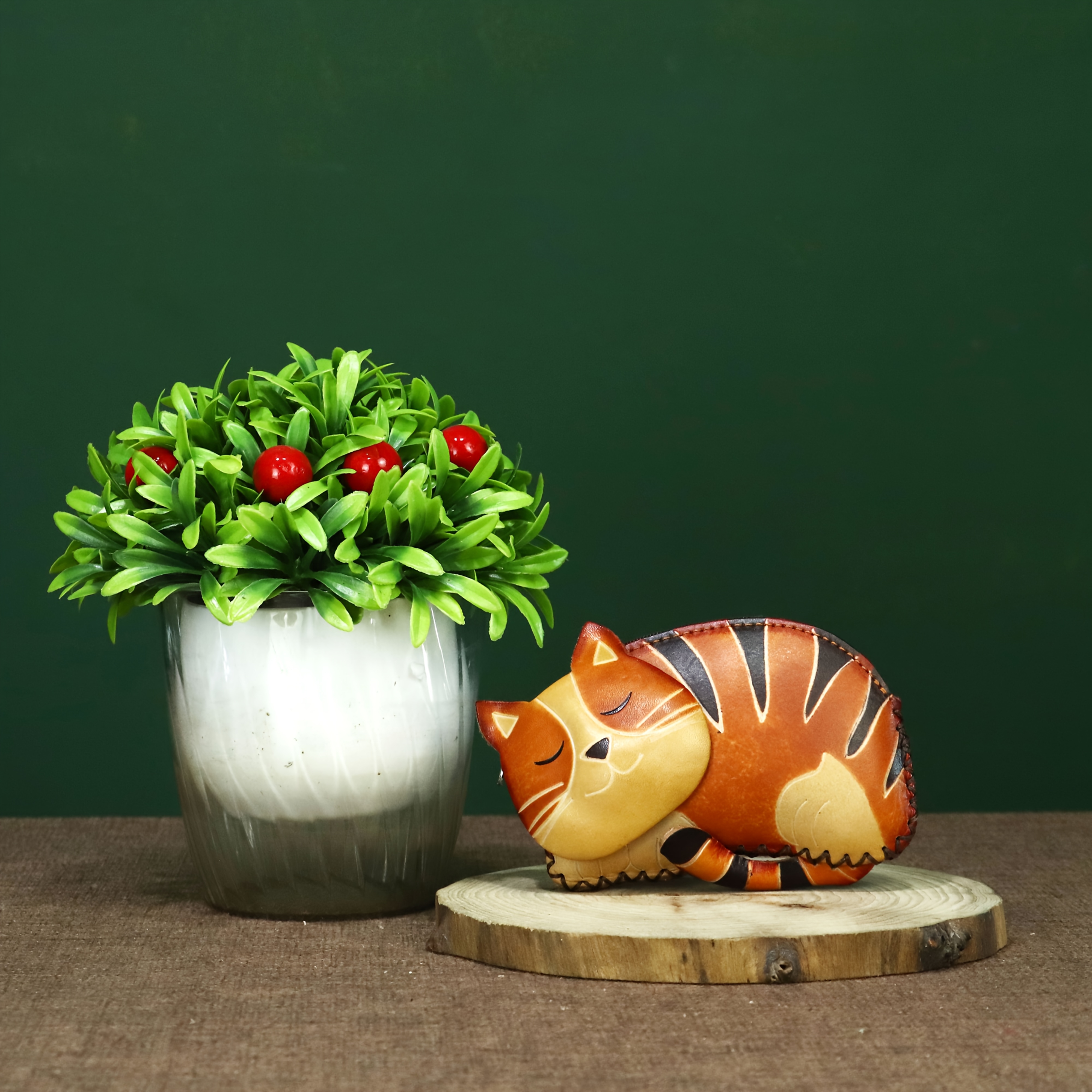 Image of Genuine Leather Cat Animal Coin Purse | Retro Genuine Leather Design With Zipper | Genuine Leather Wrist Strap | Fashion & Portable, Perfect For Women & Gifting | Holds , Change, Keys, Cards