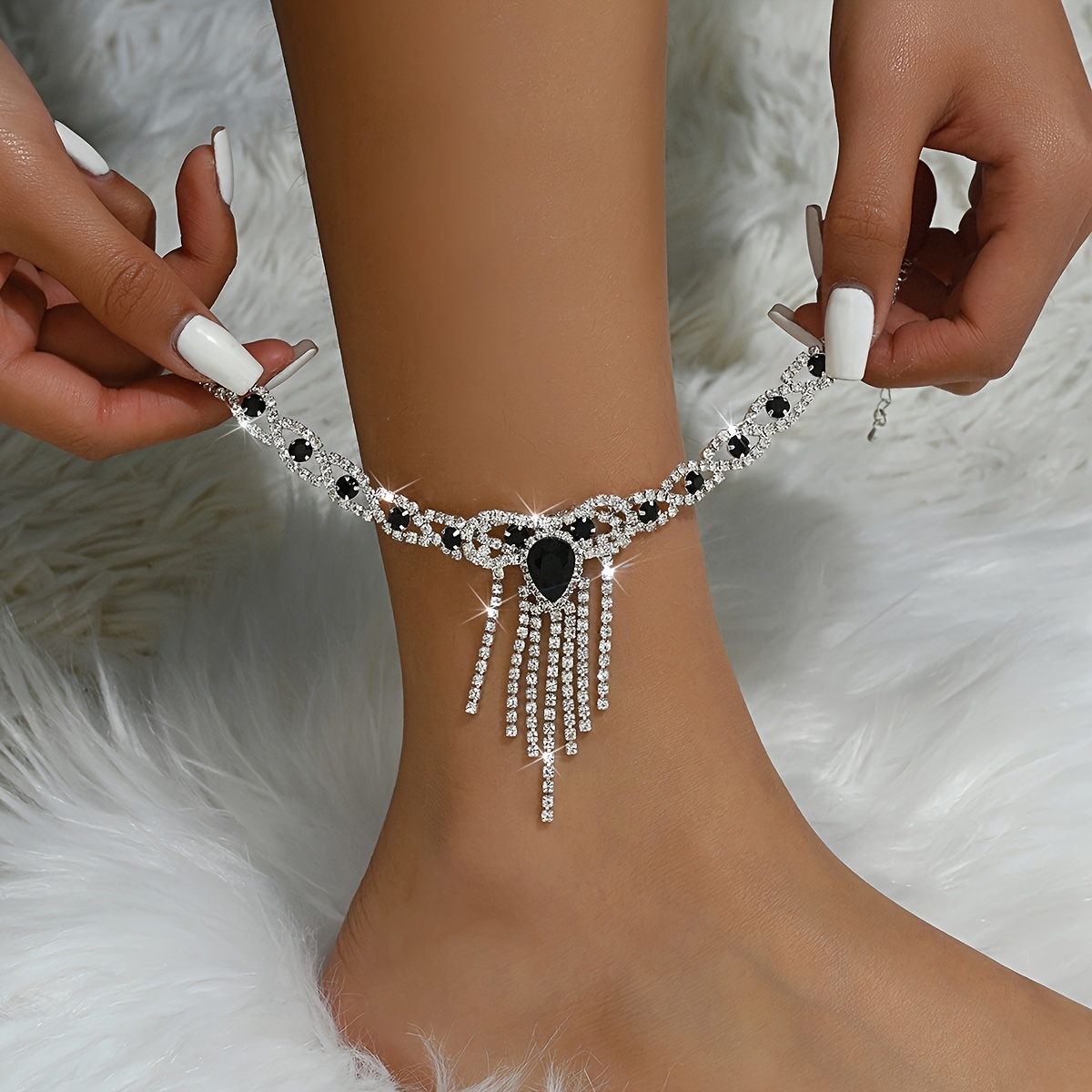 1pc Luxurious Bridal Anklet, In Blue/black/red/green, Fashionable Tassel Anklet, Copper With Rhinestone Inlay, Suitable For Weddings, Parties, And Engagement Occasions