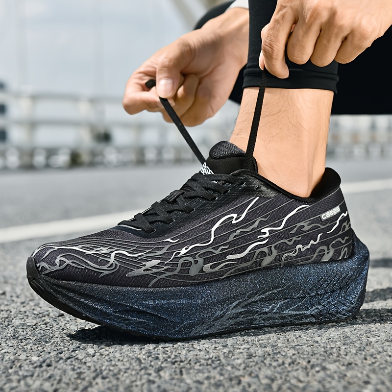True Explosive Running Shoes 2026 New Model Soft-Soled Sports Carbon Plate Running Shoes Fluorescent Youth Sports Shoes for Physical Education Exam Shock-Absorbing Rebound Carbon Plate Running Shoes for Both Men And Women