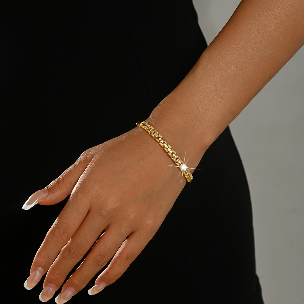 Women's Radiant Rhinestone Bangle for Elegant Occasions