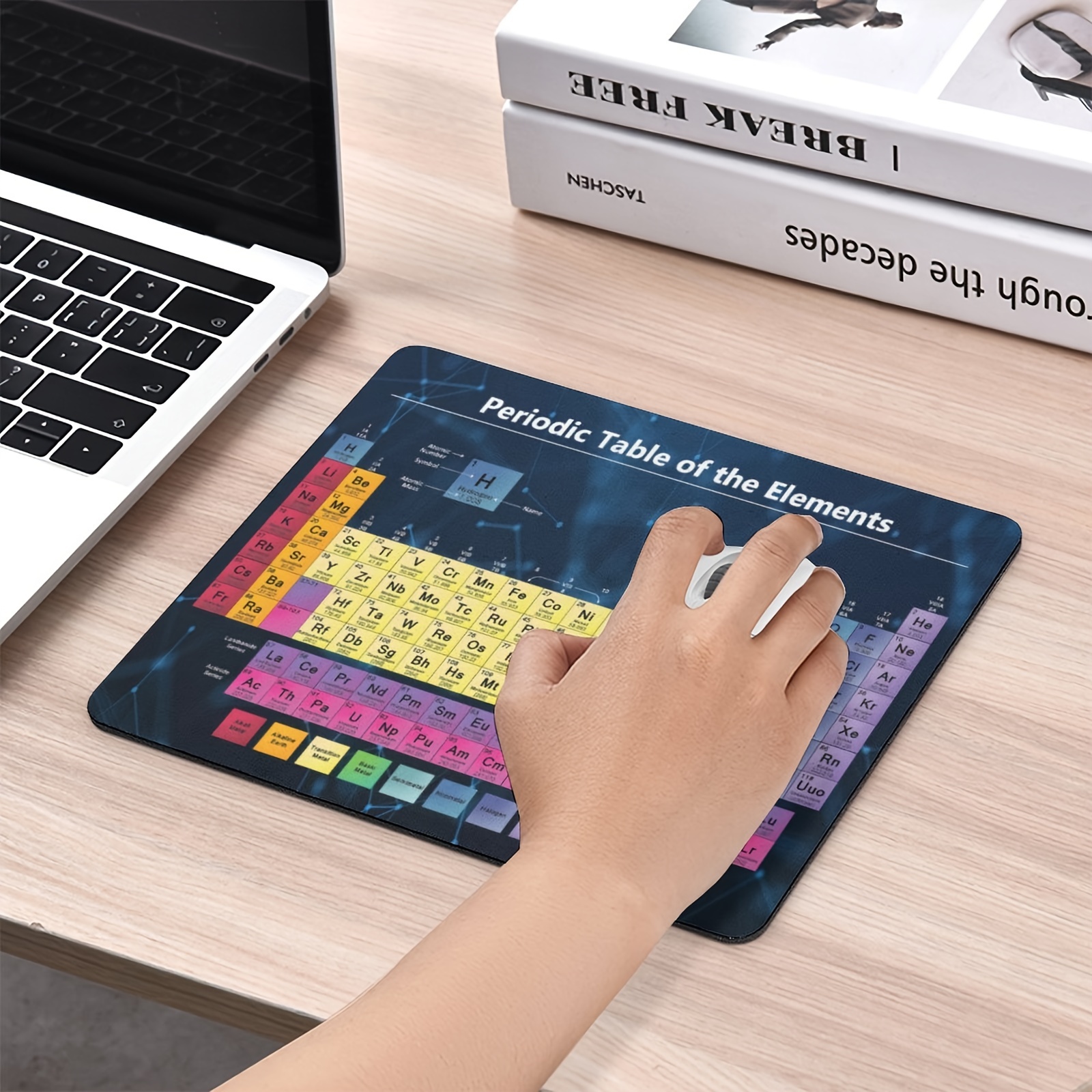 

1pc Educational Periodic Table Mouse Pad, Non-slip Rubber Base, Smooth Fabric Surface For Office Computer, Laptop - Elements Design, 9.5 X 7.9 X 0.12 Inches/ 24 X 20 X 0.3 Cm