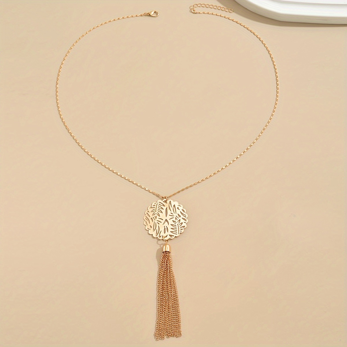 

Elegant 18k Golden-plated Long Tassel Necklace With Hollow Round Pendant For Girls - Fashionable Copper Jewelry