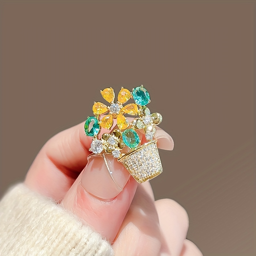 

Elegant Mixed Color Alloy Cartoon Flower Brooch, Fashionable Anti-exposure Pin, Accessory For Women's Clothing