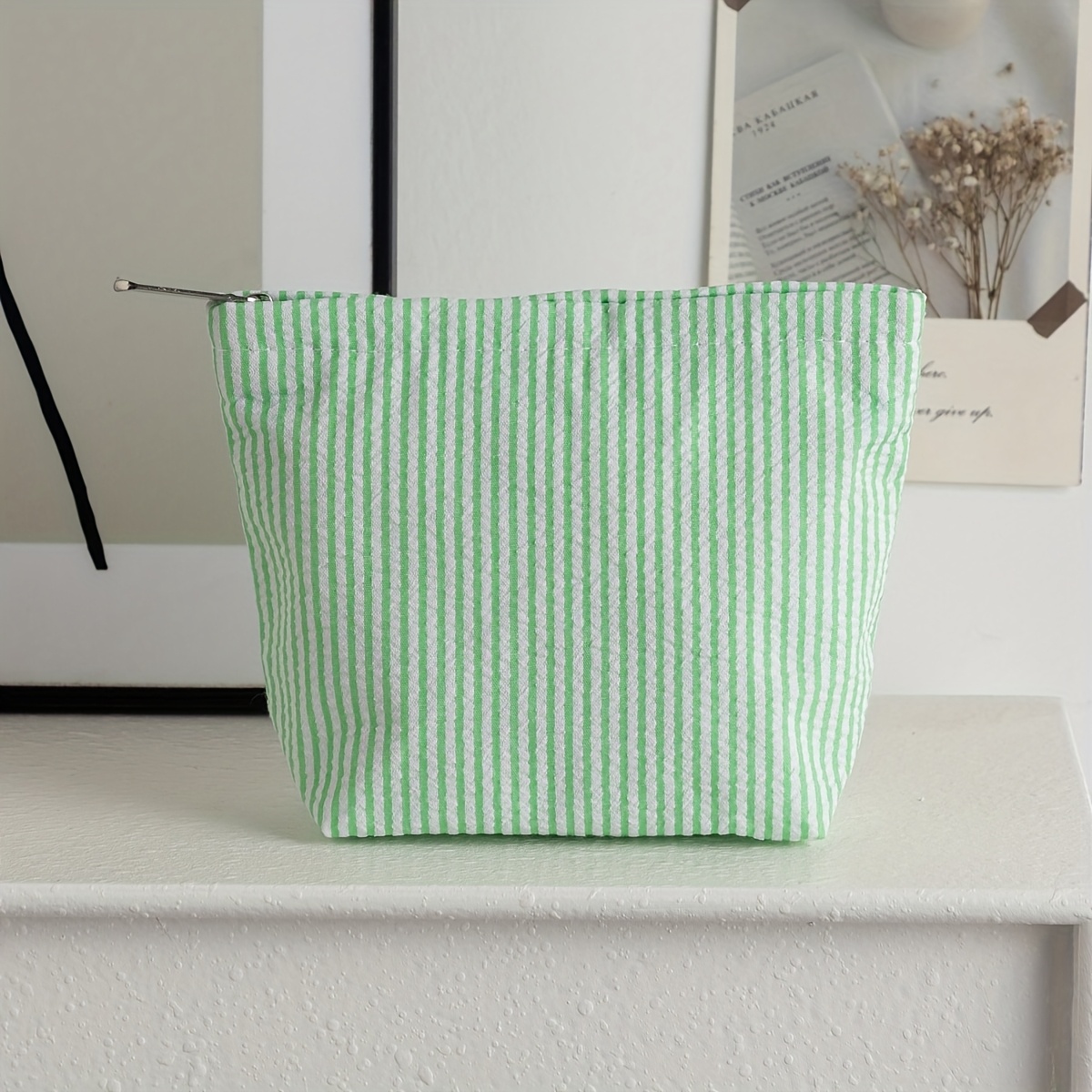 TEMU 1pc Seersucker Makeup Bag, Handheld Cosmetic Storage Pouch, Women's Portable Toiletry Bag, Striped Easy And Stylish Organizer. In A Minimalist