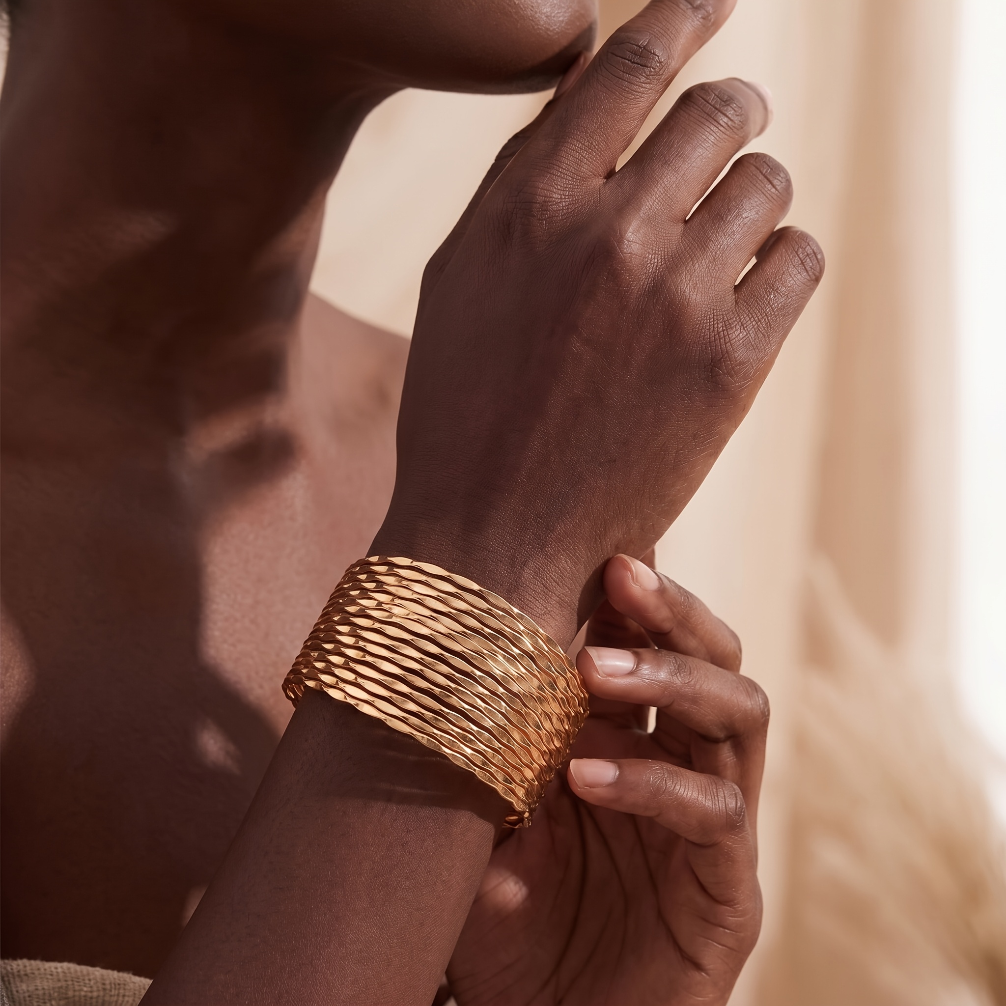 Retro Elegant Wavy Multi-Layer Wide Open Bangle