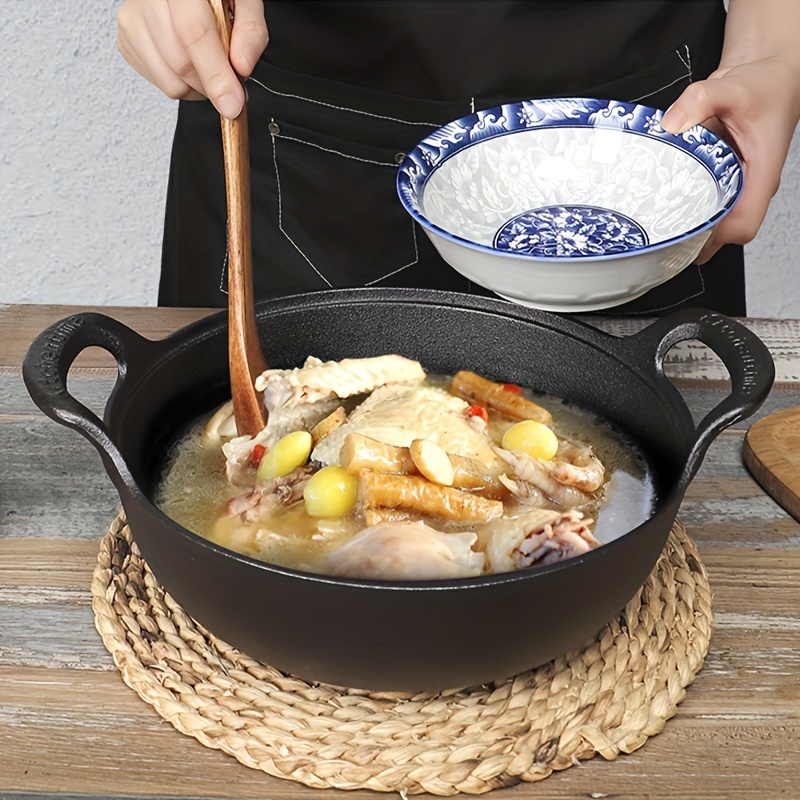 versatile cast   with wooden lid   frying sauteing     accessory for home cooks details 4