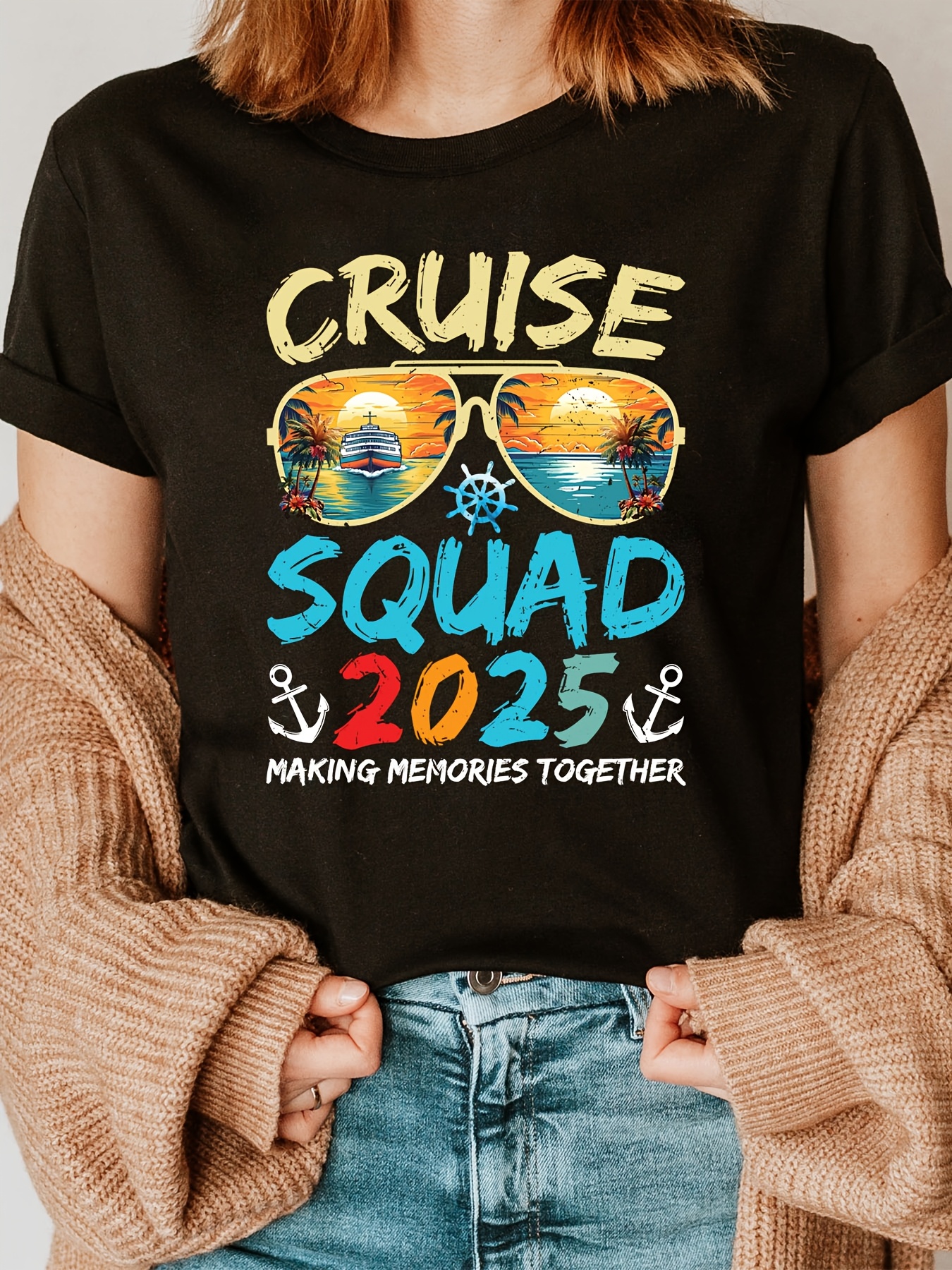 s grafikom "cruise squad 2025" - ženska ležerna s okruglim izrezom i kratkim rukavima, prozračni poliester, savršena za proljeće i ljeto | KORISTI_BODA
