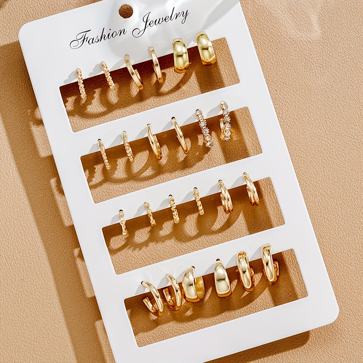 E-shop 24er Set modische, minimalistische, lässige Kristall-Ohrhänger mit gedrehten Tropfen und geometrischem Muster für Damen – für Dates, Urlaub,