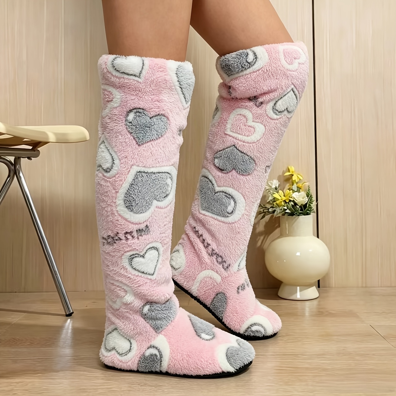 TEMU Women's Autumn/winter Soft And Comfortable Over-the-knee House Shoes With Random Heart Print Design, Comfortable And Quiet Sleep Socks, Elastic