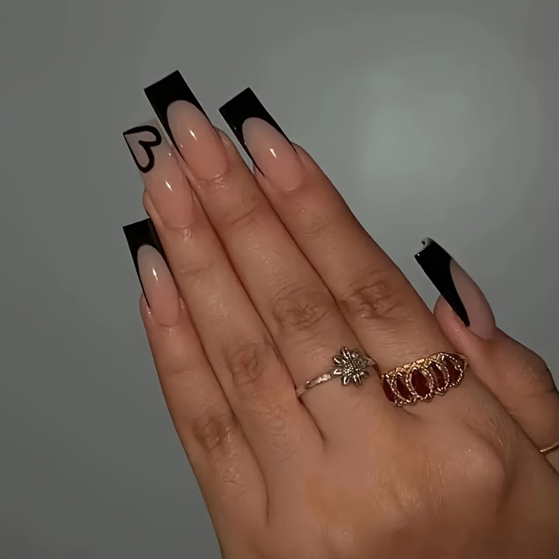 

24pcs Sweet And False Nails Black French False Nails, Love False Nails, With A Jelly Sticker And A Nail File, Suitable For Women And Girls To And On Holidays