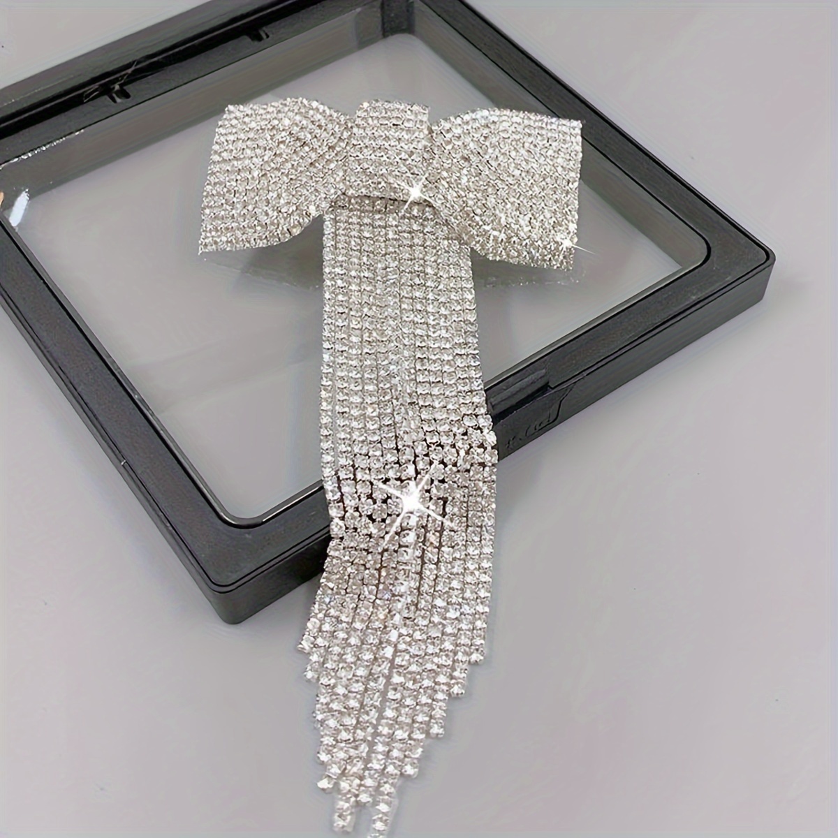 

1pc Vintage Sparkling Rhinestone Tassel Chain Bowknot Hair Clip Elegant Hair Barrette Trendy Hair Accessories For Women And Girls Banquet Wedding Wear
