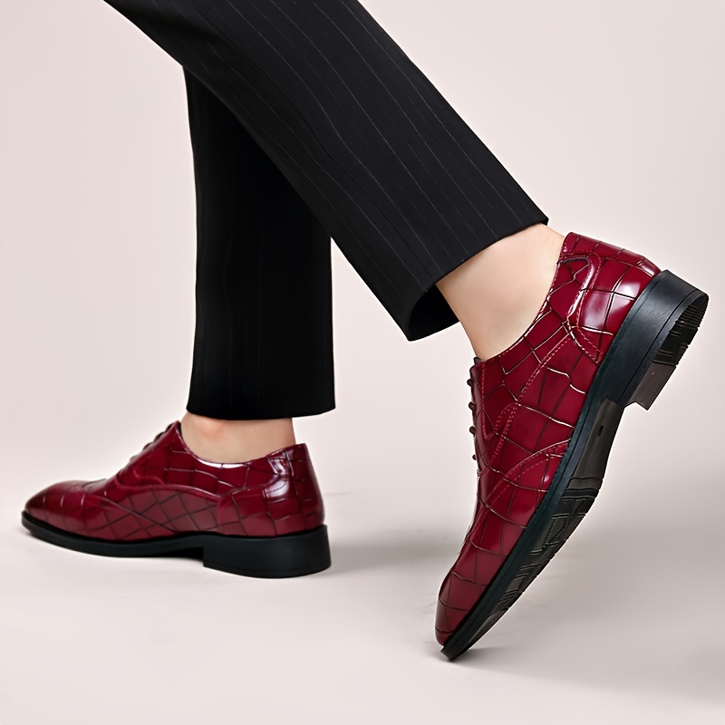 3332 Chaussures de ville formelles pour hommes, brillantes, chaussures de mariage tendance pour marié, chaussures de costume uniformes pour hommes, à la mode et tendance