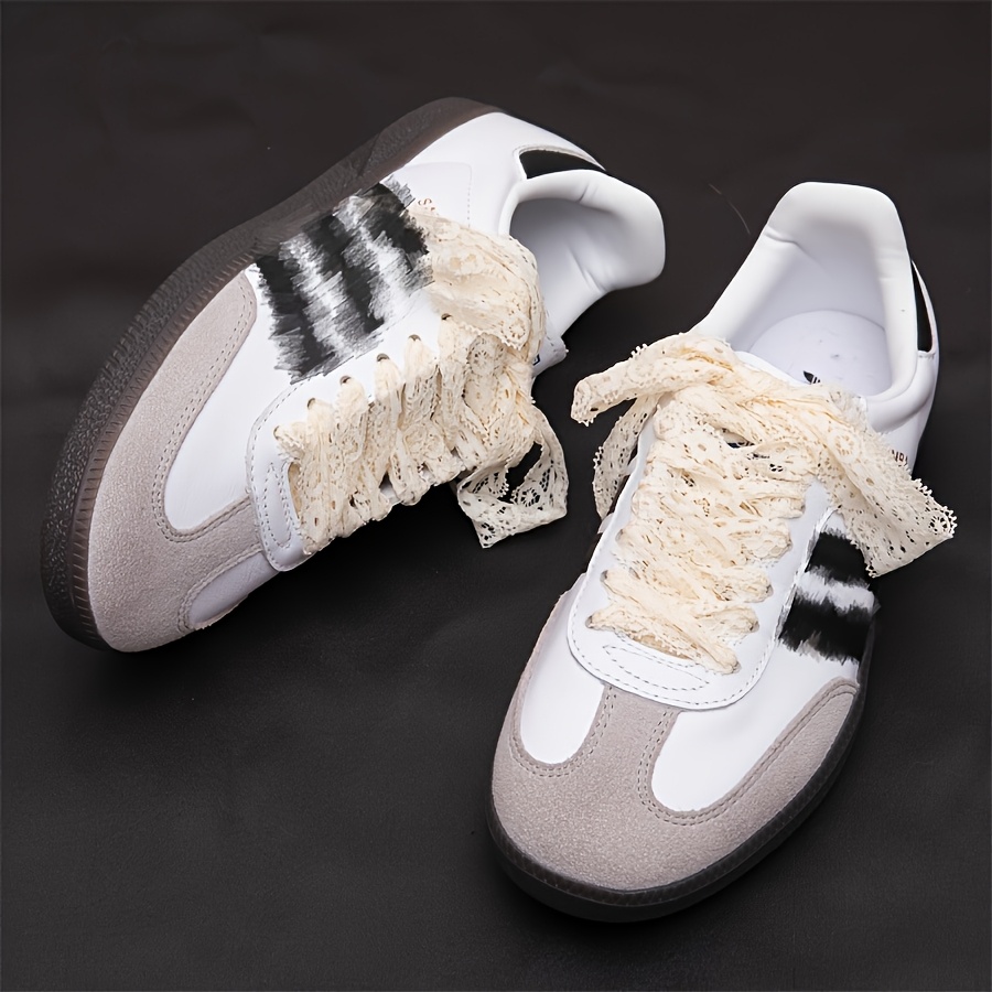 Groene sneakers met kanten veters | Lage sneakers