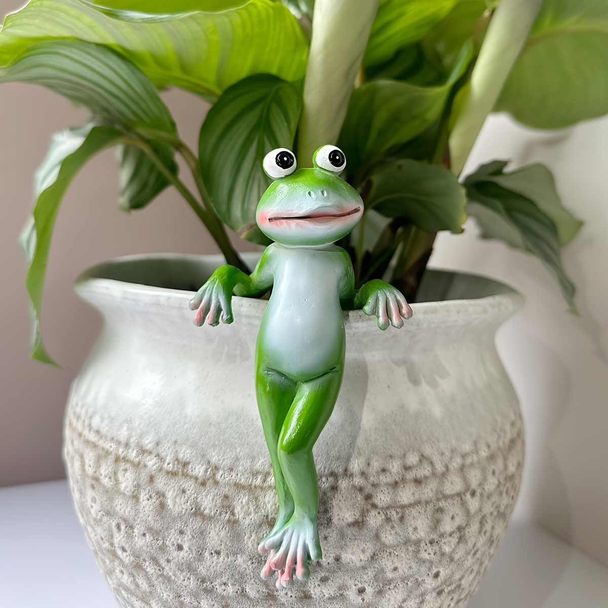Image of 1pc Courtyard Bonsai Decoration Ornament Personalized Hanging Ornament Creative Animal Resin Decoration Pendant