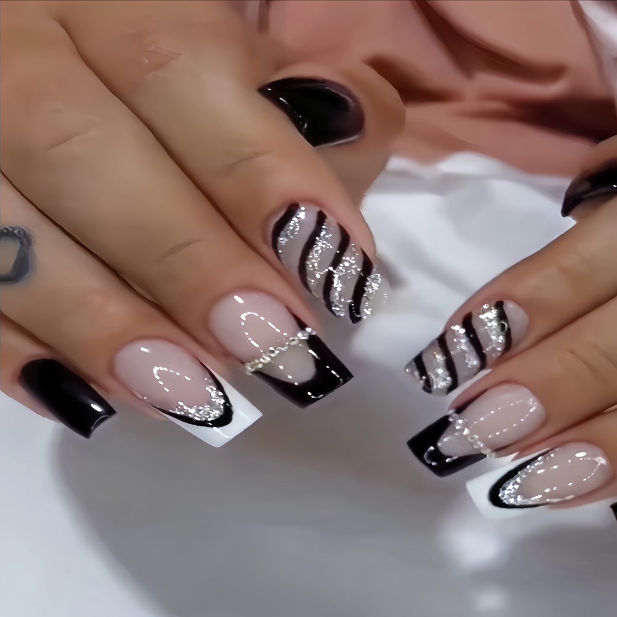 

Black And White Glitter Press On Nails With Rhinestones - 24pcs Square Shape Middle Length Glossy Finish Fake Nail Set With Jelly Glue And Nail File Included