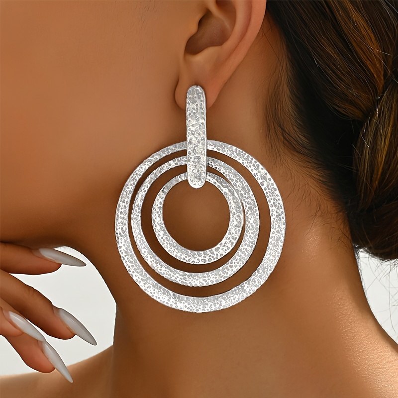 

1 Pair Of Fashionable -layer Geometric Hollow Hoop Women's Earrings
