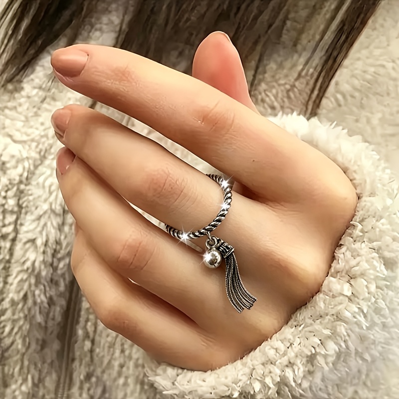 Vintage Bell Tassel Ring, Elegant Design for All Seasons