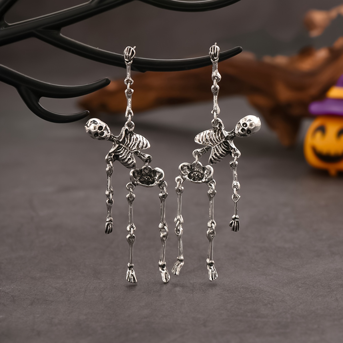 TEMU 1 Pair Of Vintage Skull Earrings For Women, Gothic Punk Party Ear Accessories