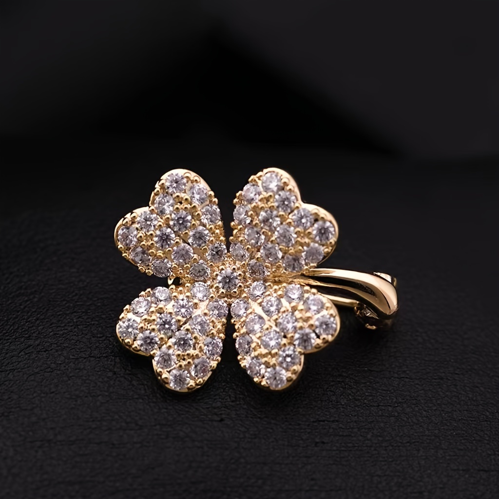 

Four-leaf Clover Small Pin Brooch Female Versatile Lucky Grass Suit Lapel Pin Decorative High-grade Collar Anti-traveling Fixed Buckle