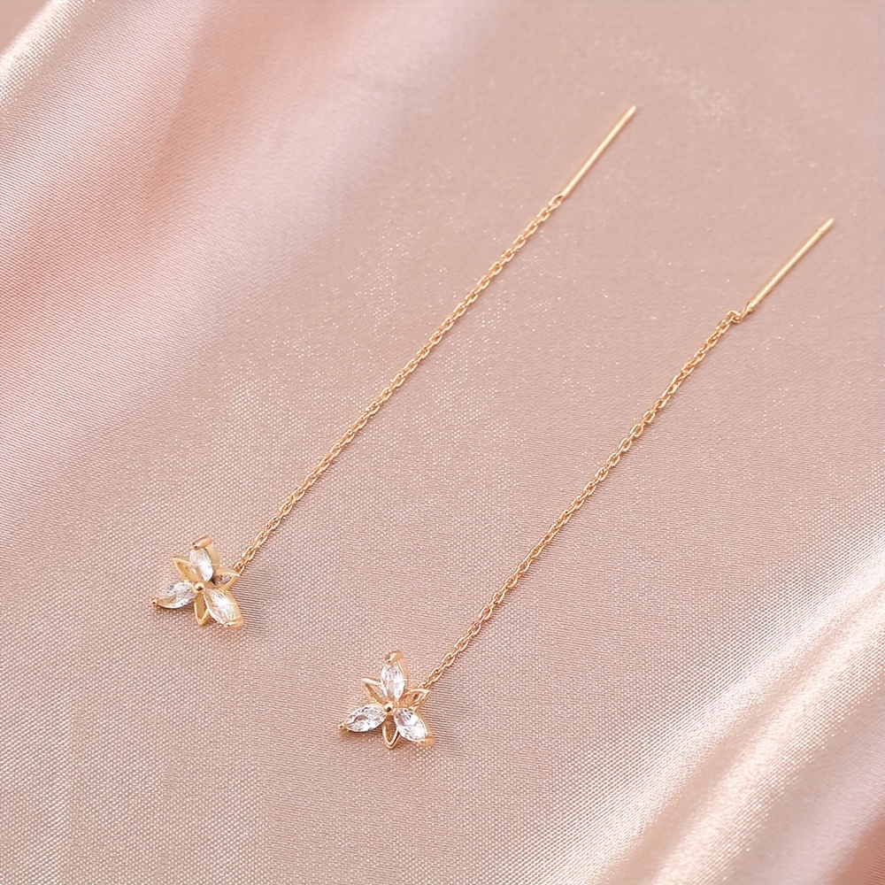 Flower-shaped Copper Synthetic Zirconia Tassel Pierced Earrings