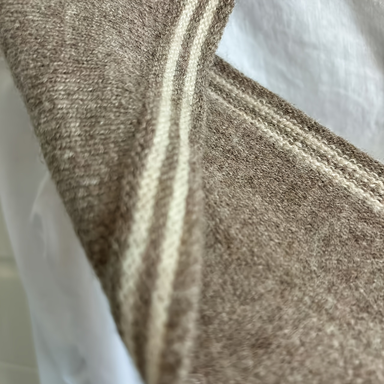 Ultra-Soft Cashmere Scarf: A Two-In-One Versatile Triangular Shawl And Neck Gaiter for Warmth And Comfort
