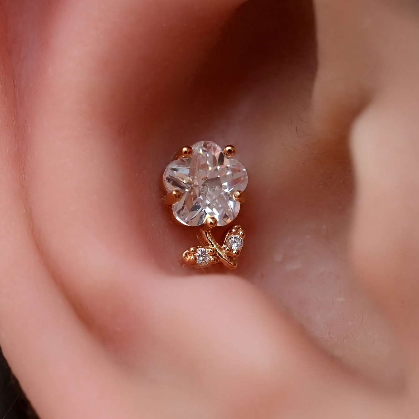 TEMU Boucles d'oreilles 2D plates pour cartilage pour femme, plaquées or 18k, 1 pièce, adaptées pour piercing tragus, hélix, rook, - Petites boucles