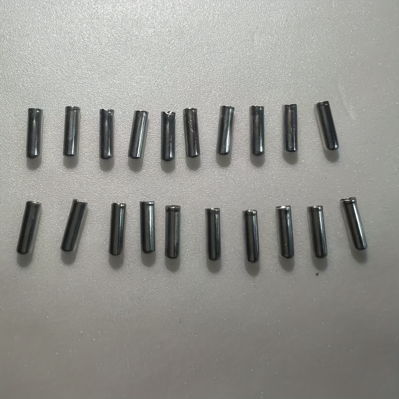 Wire End Cap, Derailleur Brake Cable Core Cap, Inner Cable Sleeve, Made Of Aluminum Alloy, In Silvery Color. Brake Wire End Cap, Cable Housing Cap. Scooter And Bicycle Accessories.