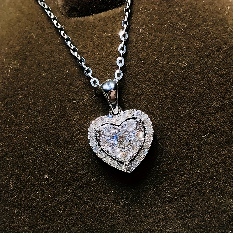 Image of 1pc Women's Fashion Pendant Necklace Elegant Inlaid Sparkling Synthetic Zirconia Valentine's Day Heart Necklace Women's Wedding Party Casual Accessory Jewelry Gift