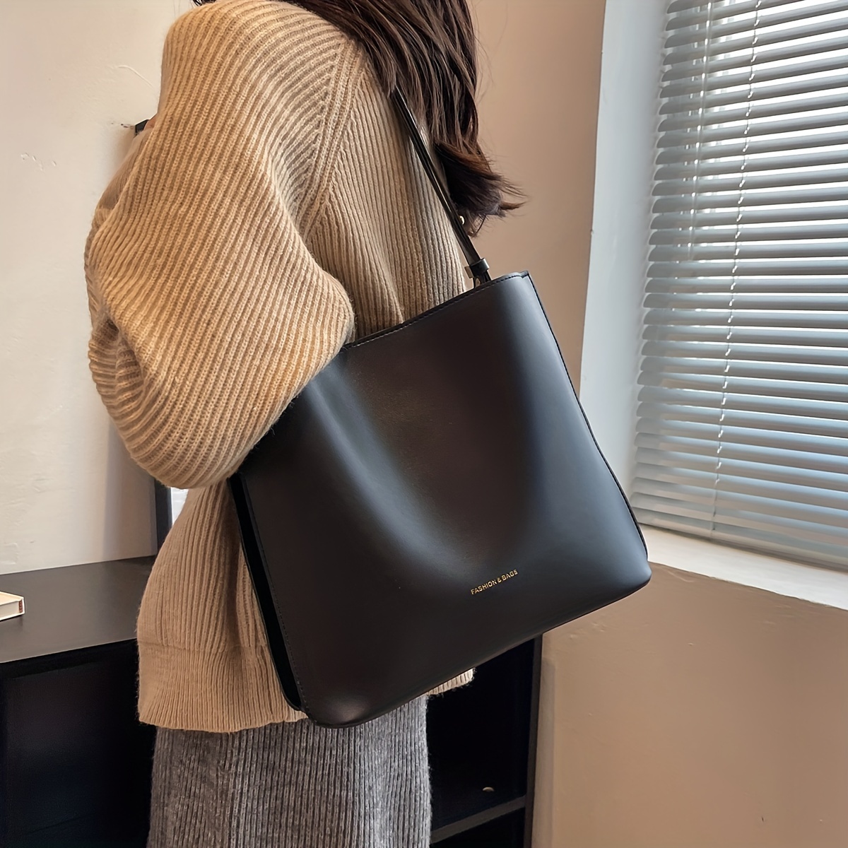 

Elegant Fashion Solid Color Pu Women's Shoulder Bag, Black, 11.02x12.2x4.53 Inches, Versatile Bucket Bag For Everyday Use