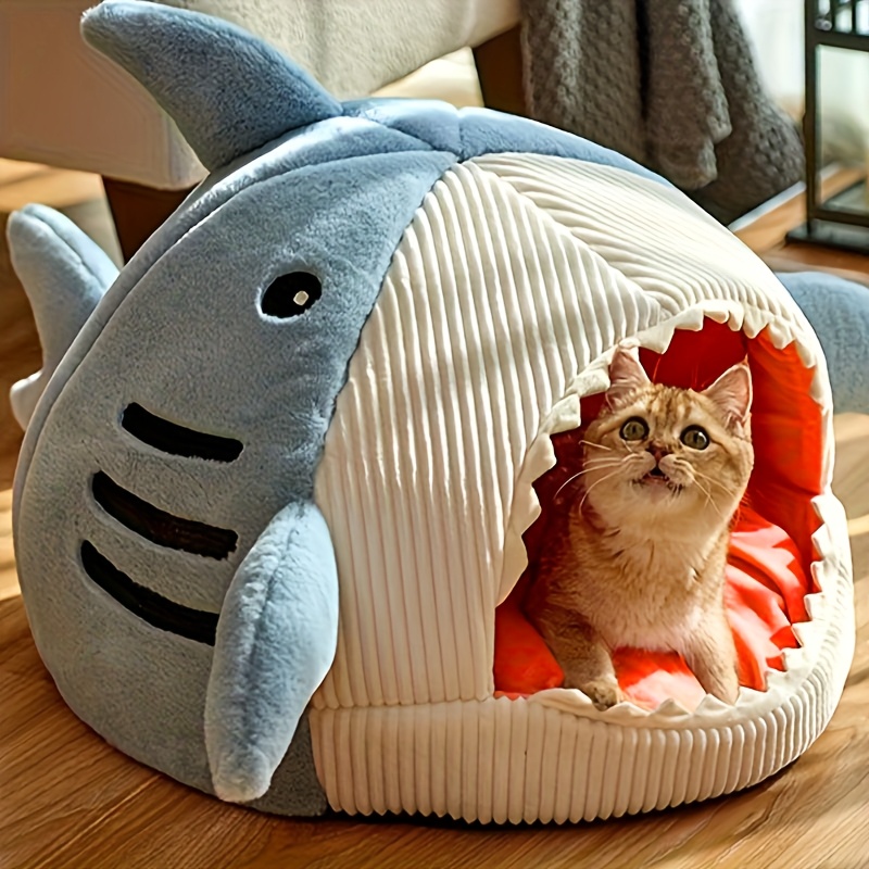 TEMU Niche pour chien de requin, maison semi-fermée pour chat, maison isolée pour l'hiver avec un tapis intérieur amovible, panier pour chien et