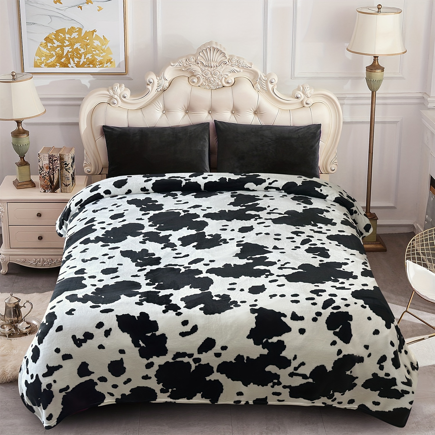 

1pc Plush Flannel Blanket, Cute Cow Printed, Snuggling Bed, Ideal For Lounging On Couch Or Sofa For All , For Outdoor Camping And Living Room Decoration Size:queen (79x81in)&king (79x89in)