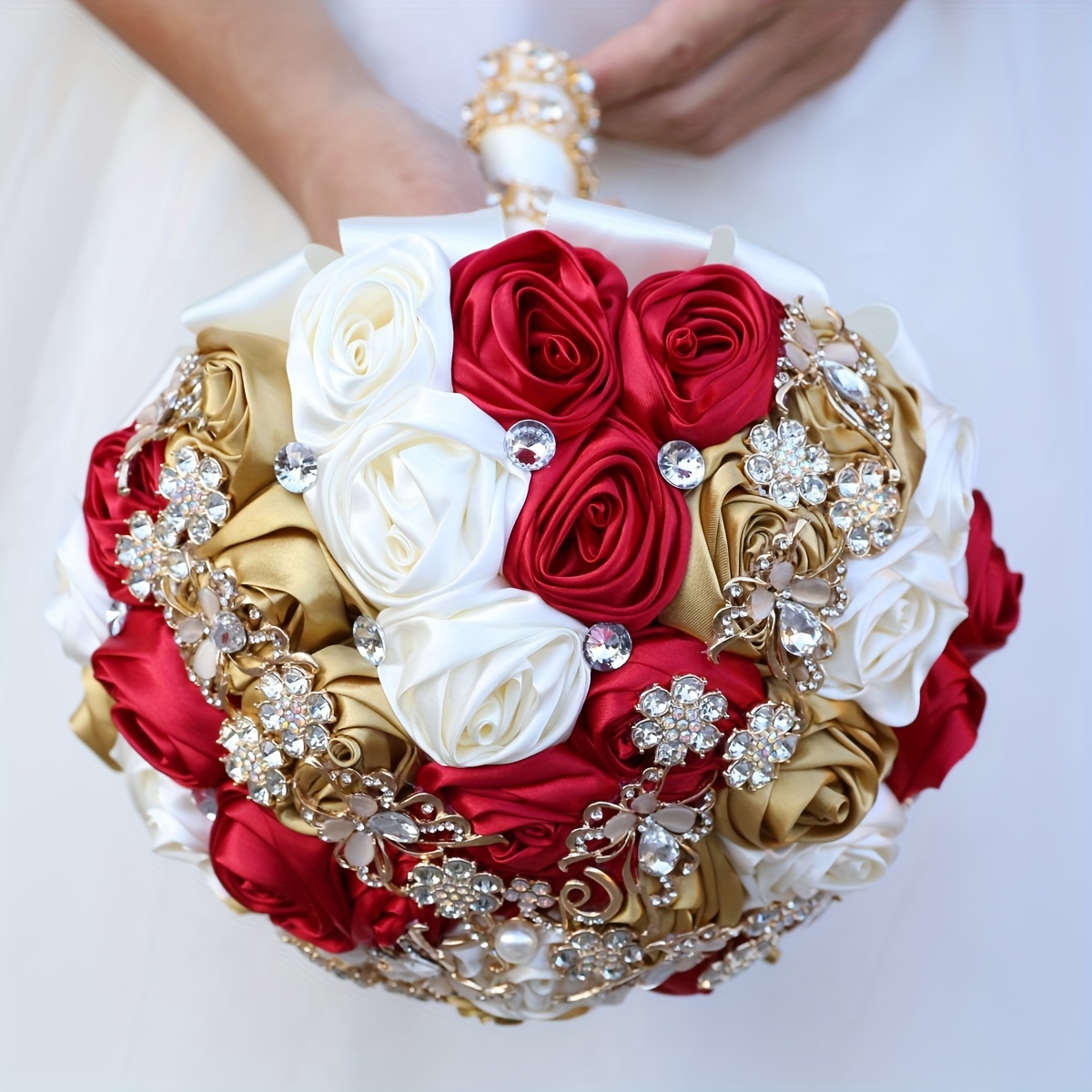   to'y buketi kristal aksentlari bilan to'y qo'l gullari to'liq lentali kelinning buketi hashamatli marosim bezak tafsilotlari 8