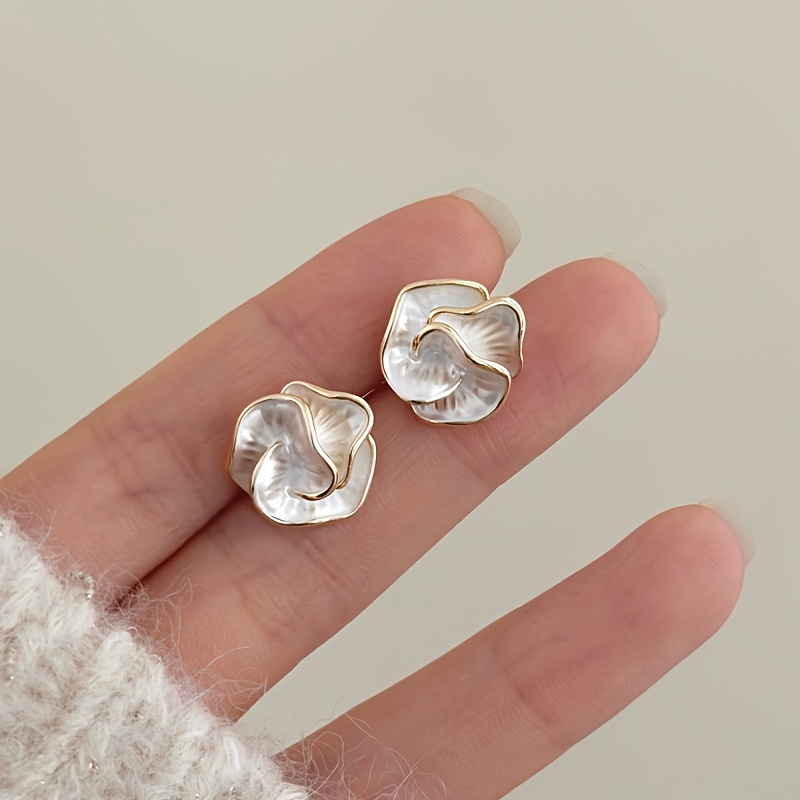 Elegant Camellia Flower Stud Earrings, Vintage Style, Alloy with 925 Silver Ear Post, Women's Fashion Jewelry, All-Season Accessory for Daily & Vacation Wear