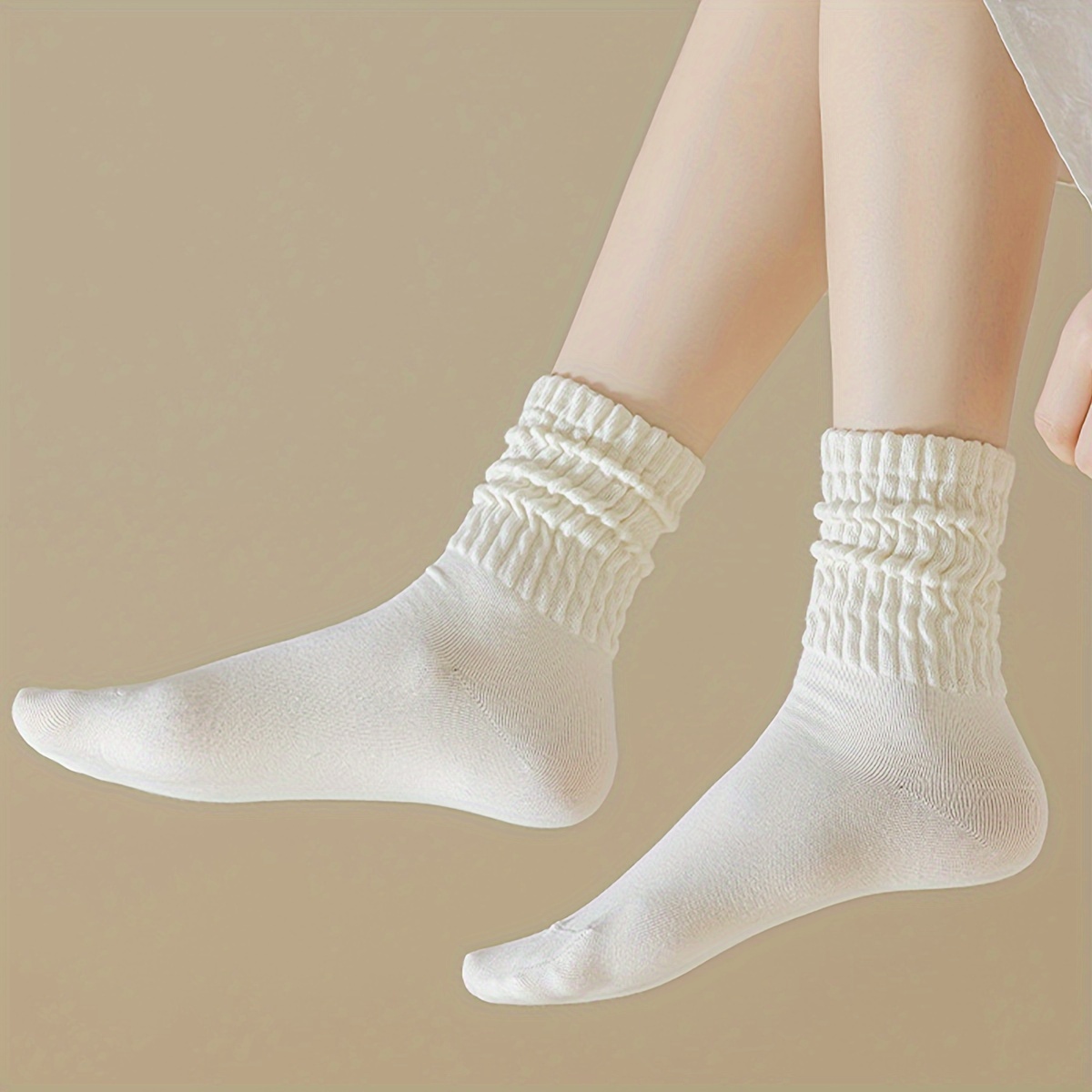 

10 Pairs Of Socks For Women, Mid-calf Ins Trend, Versatile Solid Color Autumn And Winter Retro Style Pile Socks, Sports And Leisure Stockings