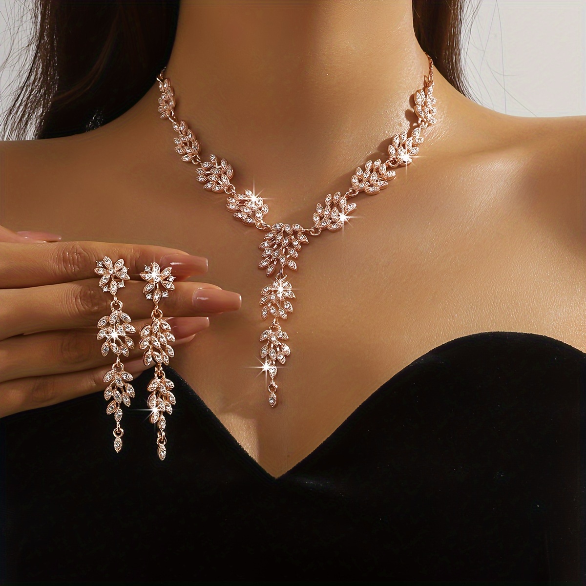 

Luxurious Water Crystal Bridal Set: Elegant Necklace And Dangling Earrings For Holiday Parties And Everyday Wear