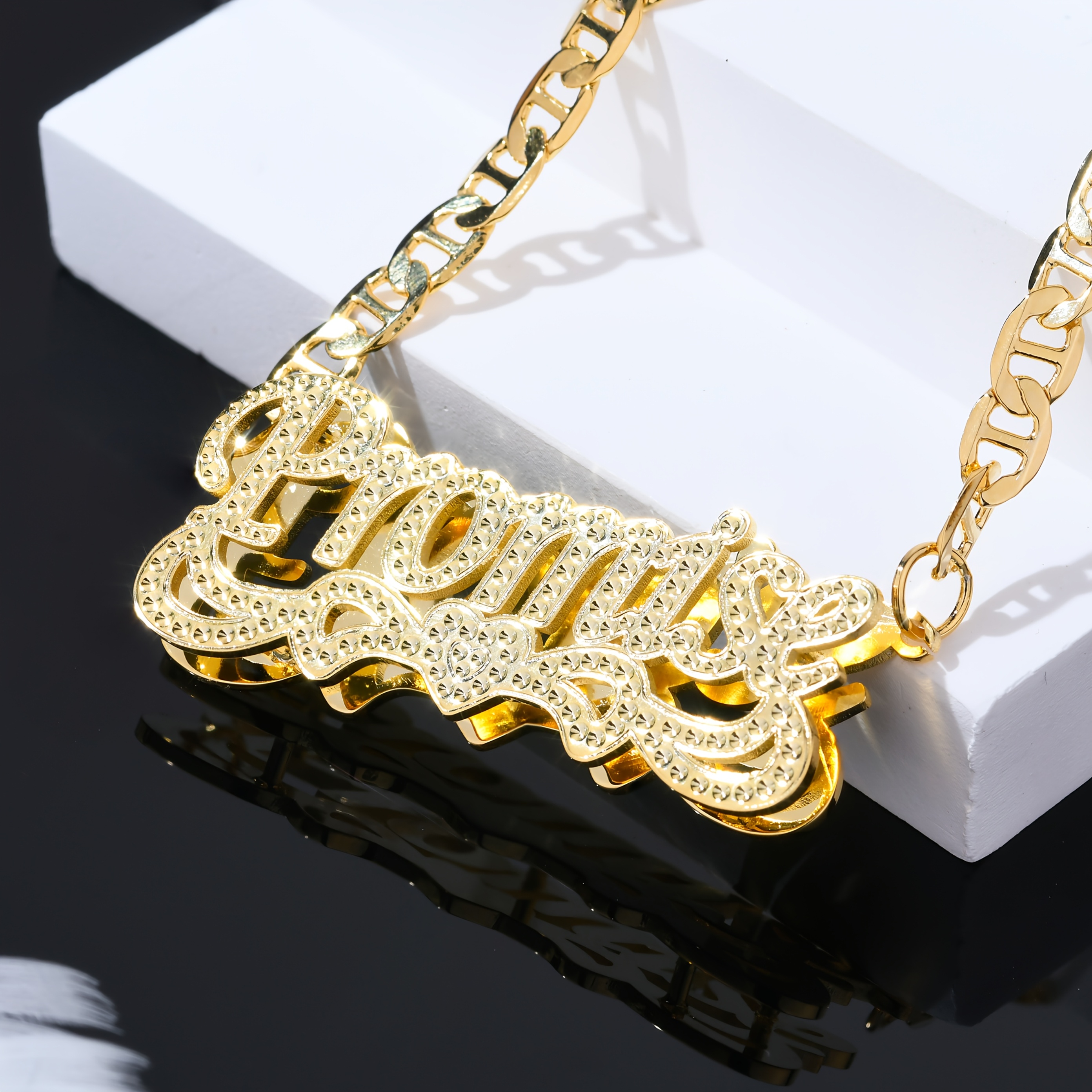 Personalized Women's High End Pendant with Name Engraving
