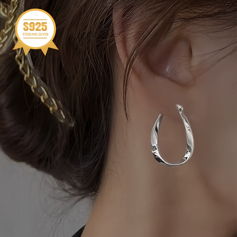 925 Silver MÃ¶bius Earrings — Minimalist High-End Design
