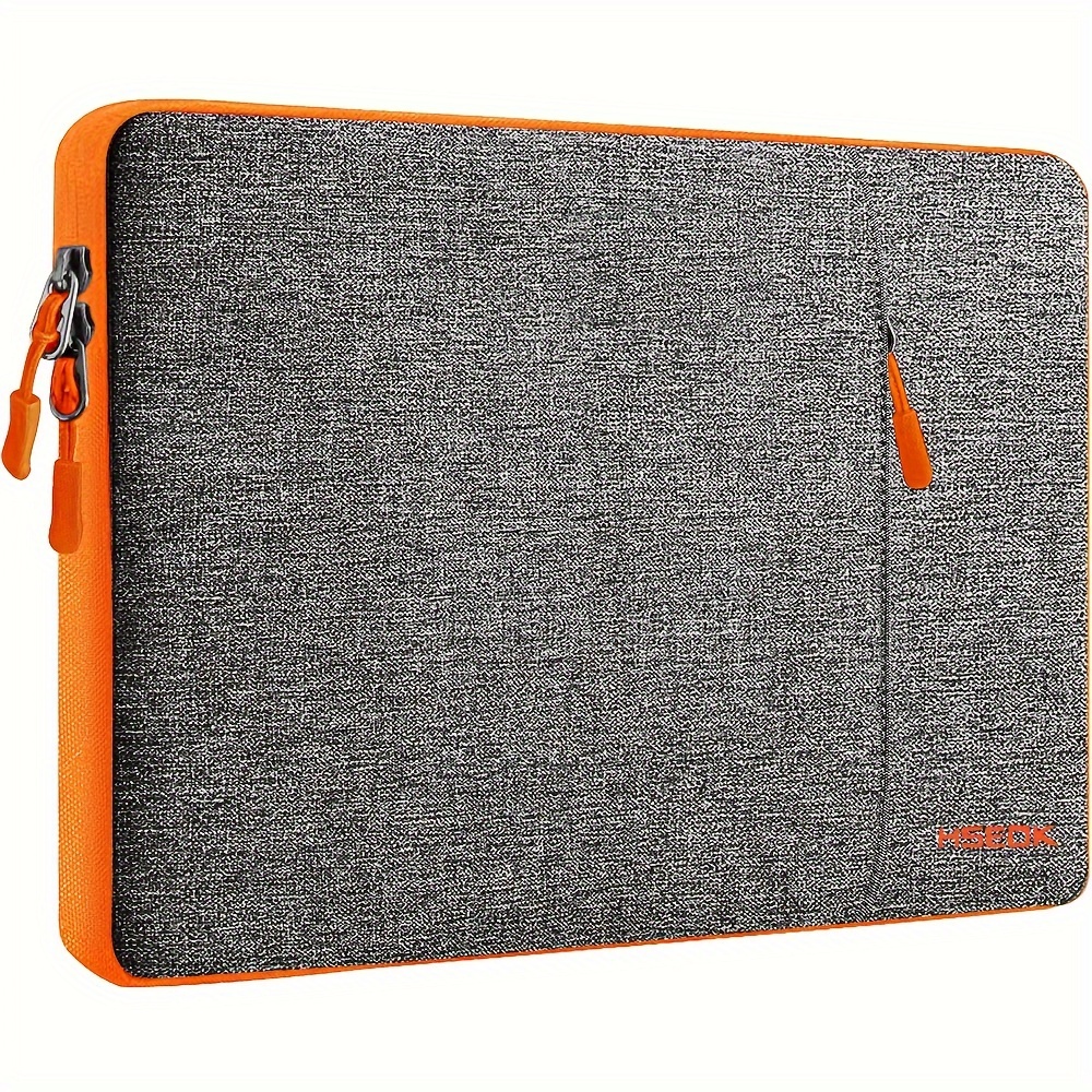 

A Single Laptop Sleeve Suitable For Macbook Air/pro And 13-13.3 Inch Laptops, Compatible With Inch M3 M2 M1 Chip Pro Max From 2024 To 2021, Featuring A Pocket And Polyester For Vertical Protection.