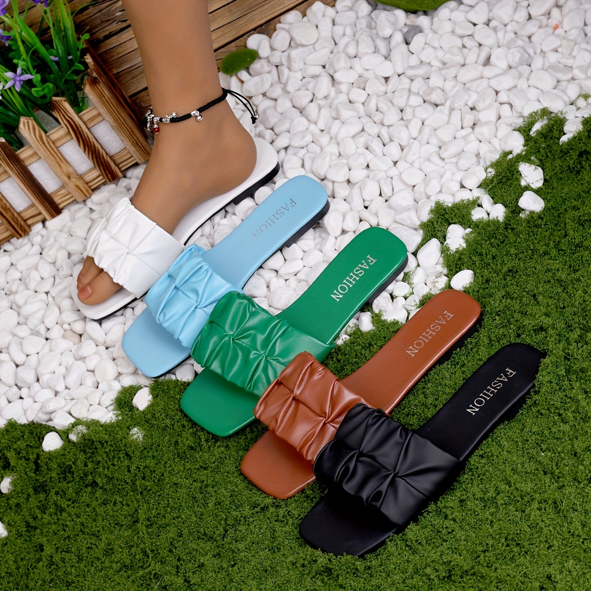 Michael Kors Shoes Women Smiley Face Slippers Fluffy Cushion