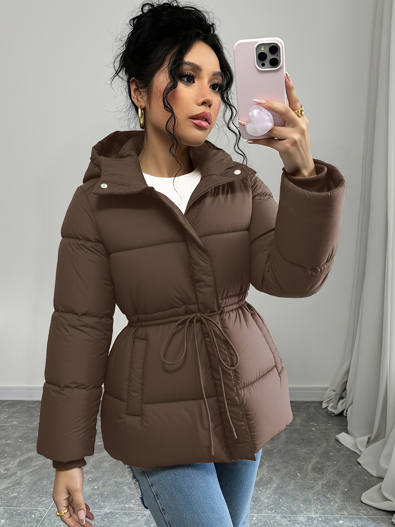 photo de l'article veste noire pour femme, style haut de gamme, esthétique et super  , avec taille ceinturée noire