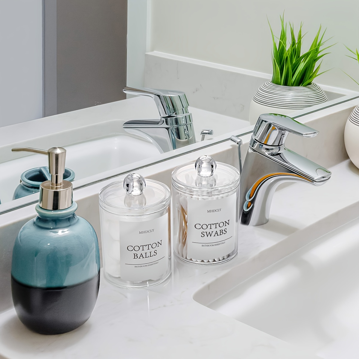 Juego de 4 cajas de almacenamiento para accesorios de baño, soporte para palillos de dientes y hilo dental, caja de almacenamiento para hisopos, contenedor para bolas de algodón, clips para papelería, frascos de plástico transparente para medicamentos, frascos de almacenamiento para baño, almacenamiento de cosméticos, organizador de joyas