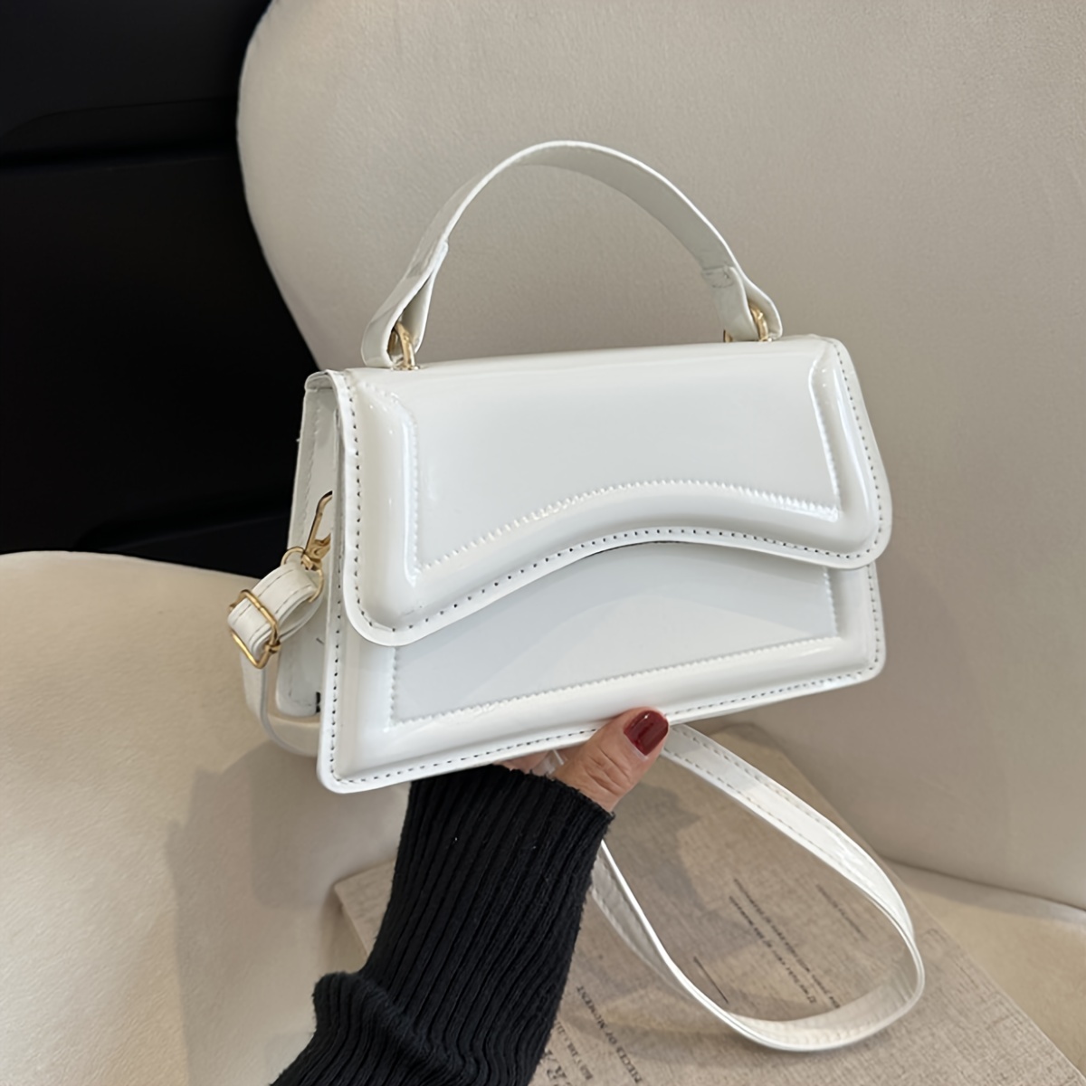 

Elegant White Crossbody Bag For Women - Solid Color Pu Leather Handbag With Adjustable Strap, Water-resistant, Closure And Polyester Lining