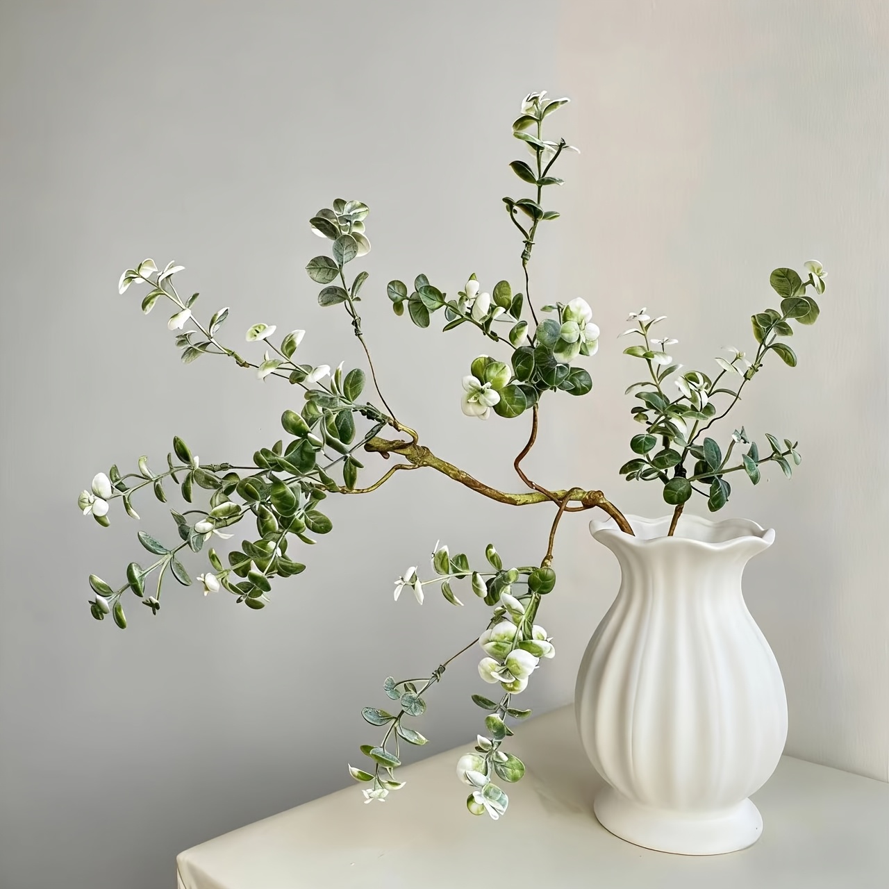 1pc Artificial Green Plant, Artificial Eucalyptus Leaf, Golden Pothos