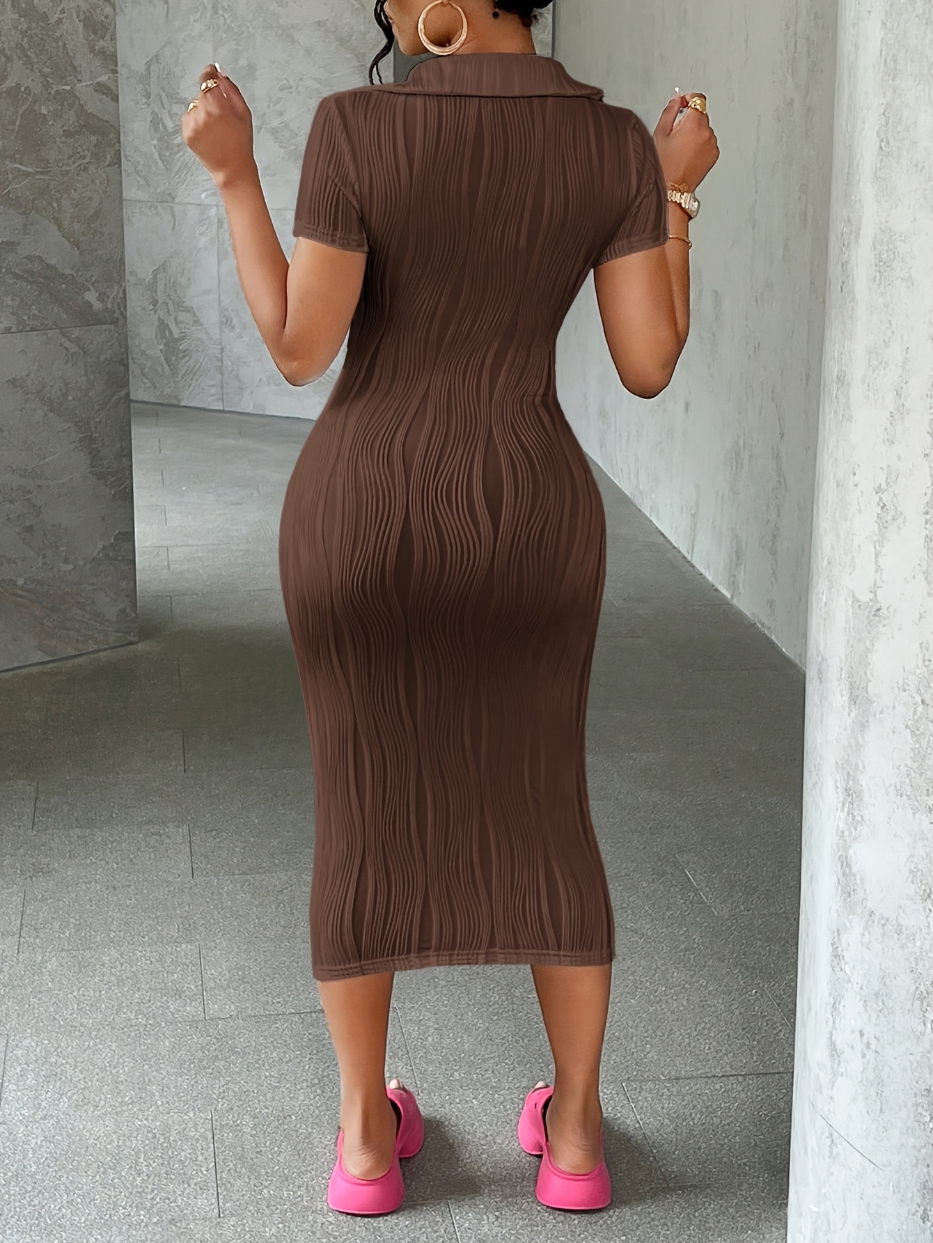 [V-Neck Short-Sleeve Dress] Elegant Fitted Long Short-Sleeve V-Neck Dress - Solid Color Texture for Commuting, Travel, Cocktails, Parties, Everyday Wear in Spring, Summer, Autumn