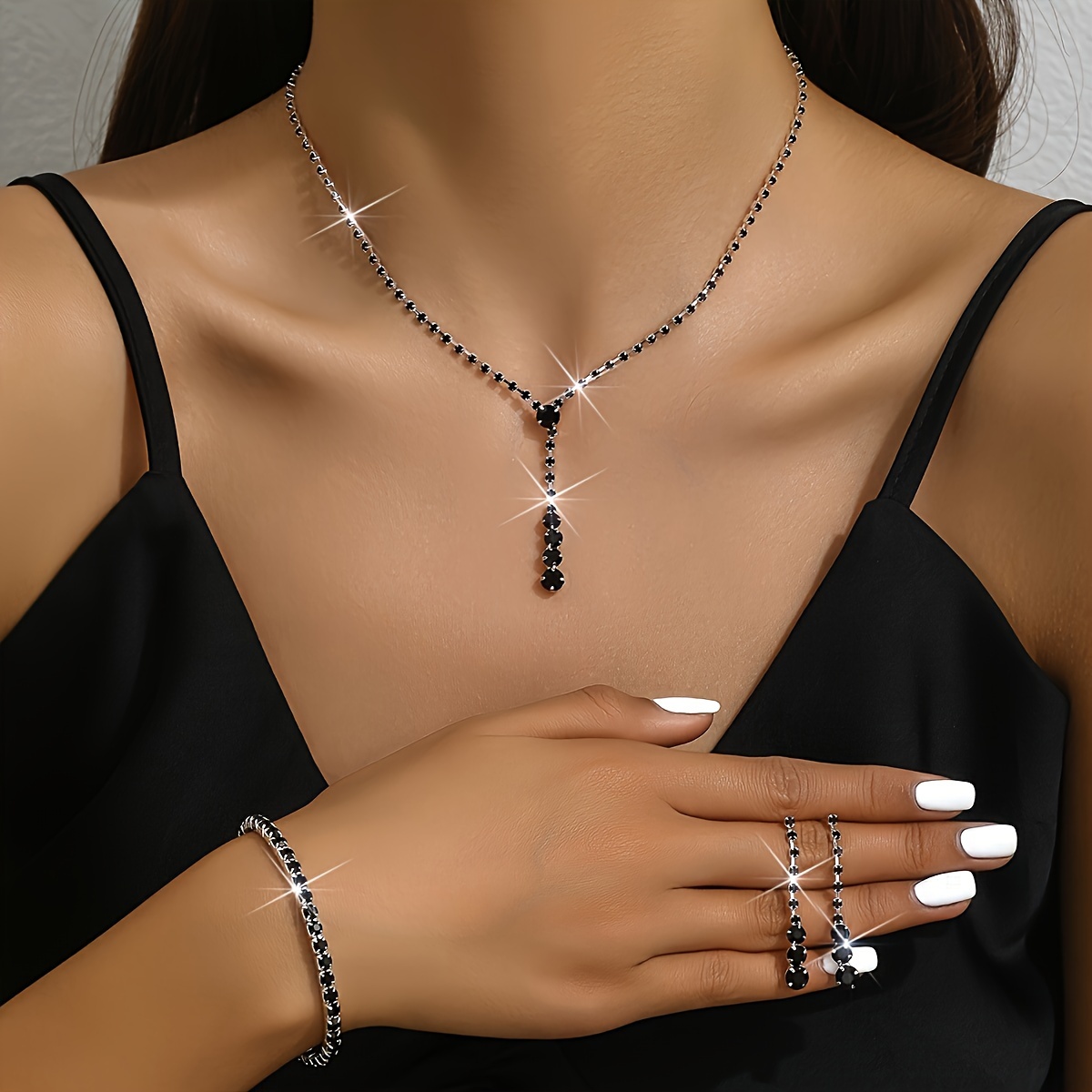 

Luxury Copper Jewelry Set With Black Gemstones - Elegant Single-row Long Necklace And Earrings Set For Daily And Special Occasions