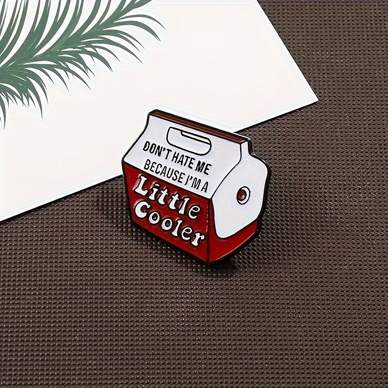 

Brooch, Cartoon Milk Carton Enamel Pin, Alloy Milk Carton Shaped Brooch Badge, Fashion Jewelry Gift, Suitable For Holiday Gifts For Hats, Jackets, And Canvas Bags.