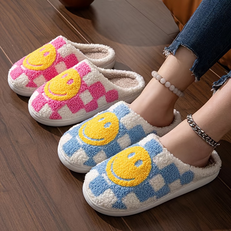 

Men's Smile Face Pattern Fuzzy Slippers, Comfy Non Slip Casual Durable Soft Sole Slides, Men's Home Shoes