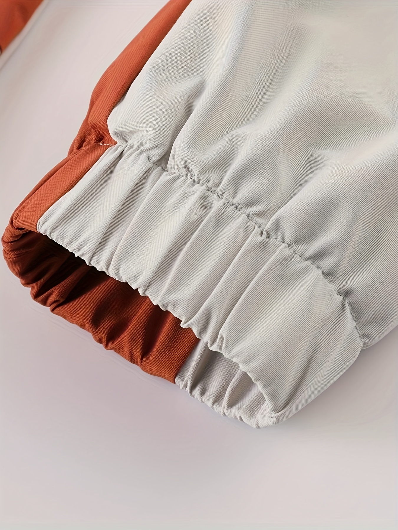 Chaqueta con capucha casual para hombre, diseño de moda al aire libre con múltiples bolsillos, contraste de colores, doble bolsillo - chaqueta ligera de cuadros para primavera y otoño, ropa moderna urbana, costura de alta calidad, tejido de poliéster, estilo callejero